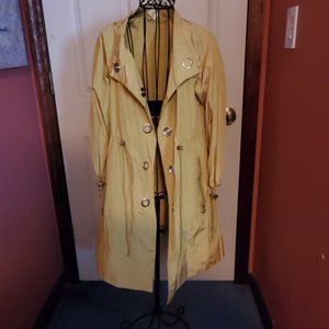 Woman's 100% Silk Coat, Jacket is Sz 4